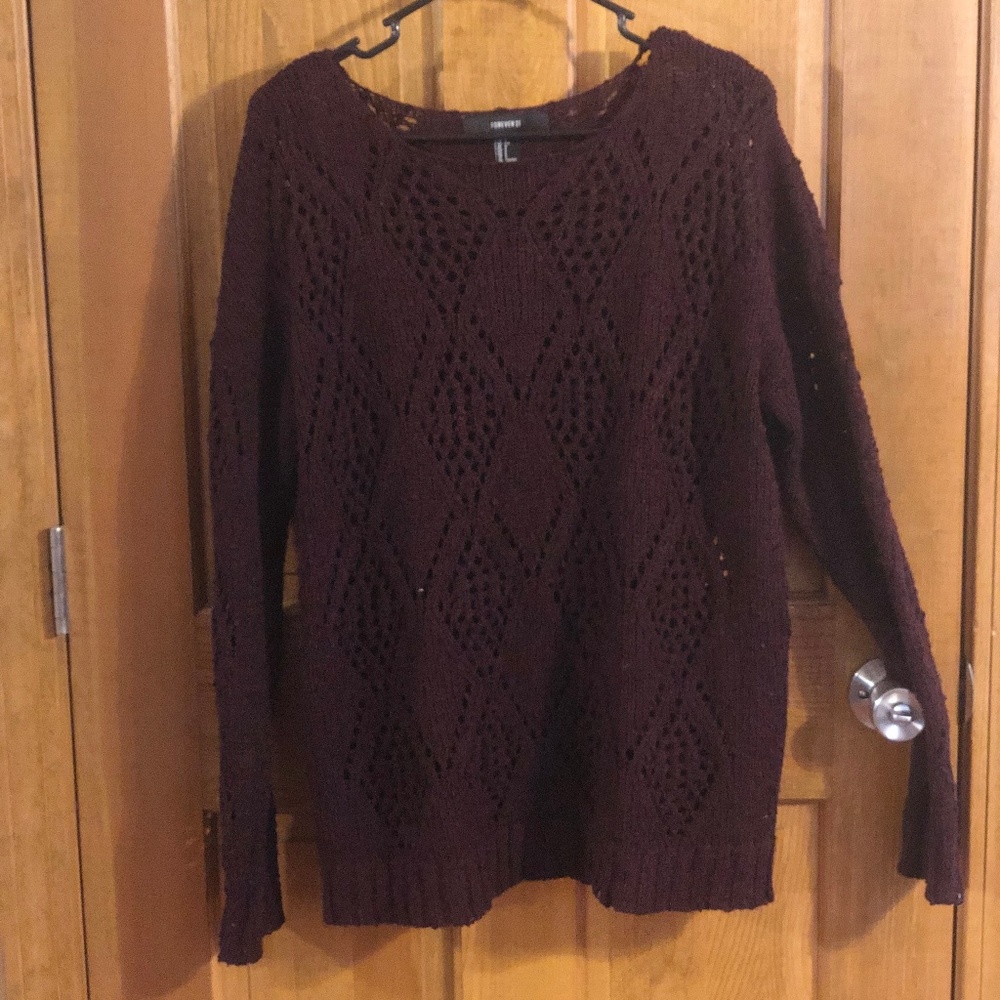 ONLY 7 DAYS UNTIL I DONATE-MAKE OFFER!  Maroon